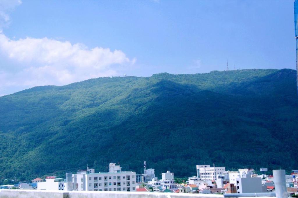 옌 비 04 럭셔리 호텔 퀴논 외부 사진